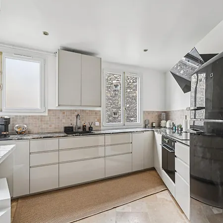 Duplex Avec Billard A Cote De La Tour Eiffel !
