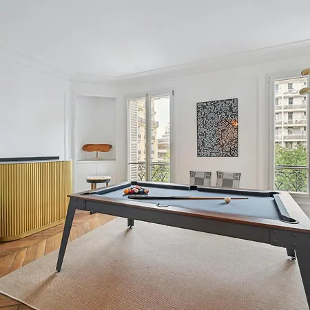 Apartment Duplex Avec Billard A Cote De La Tour Eiffel ! Paris